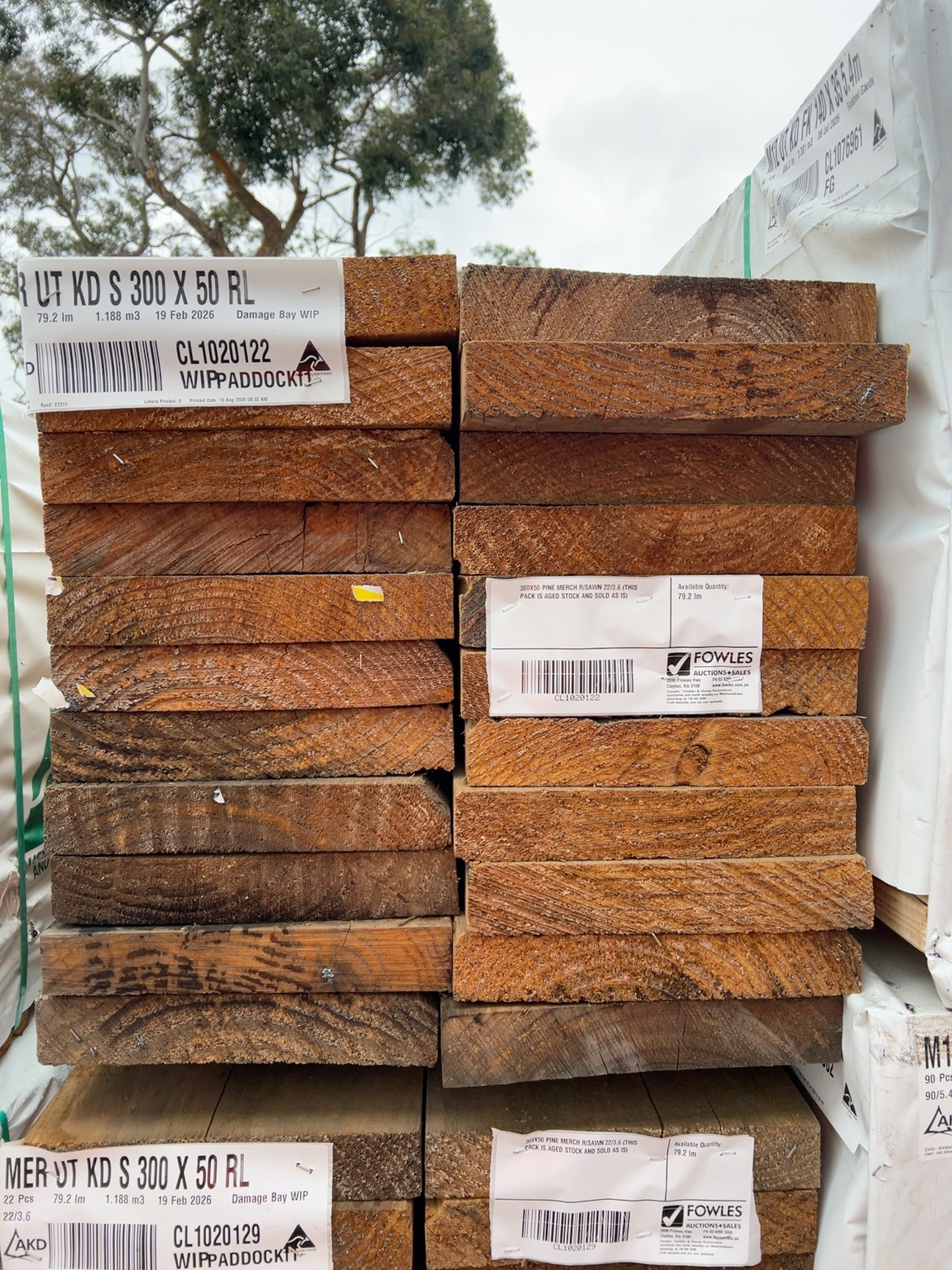 300X50 PINE MERCH R/SAWN 22/3.6 (THIS PACK IS AGED STOCK AND SOLD AS IS) 300X50 PINE MERCH R/SAWN 22/3.6 (THIS PACK IS AGED STOCK AND SOLD AS IS)