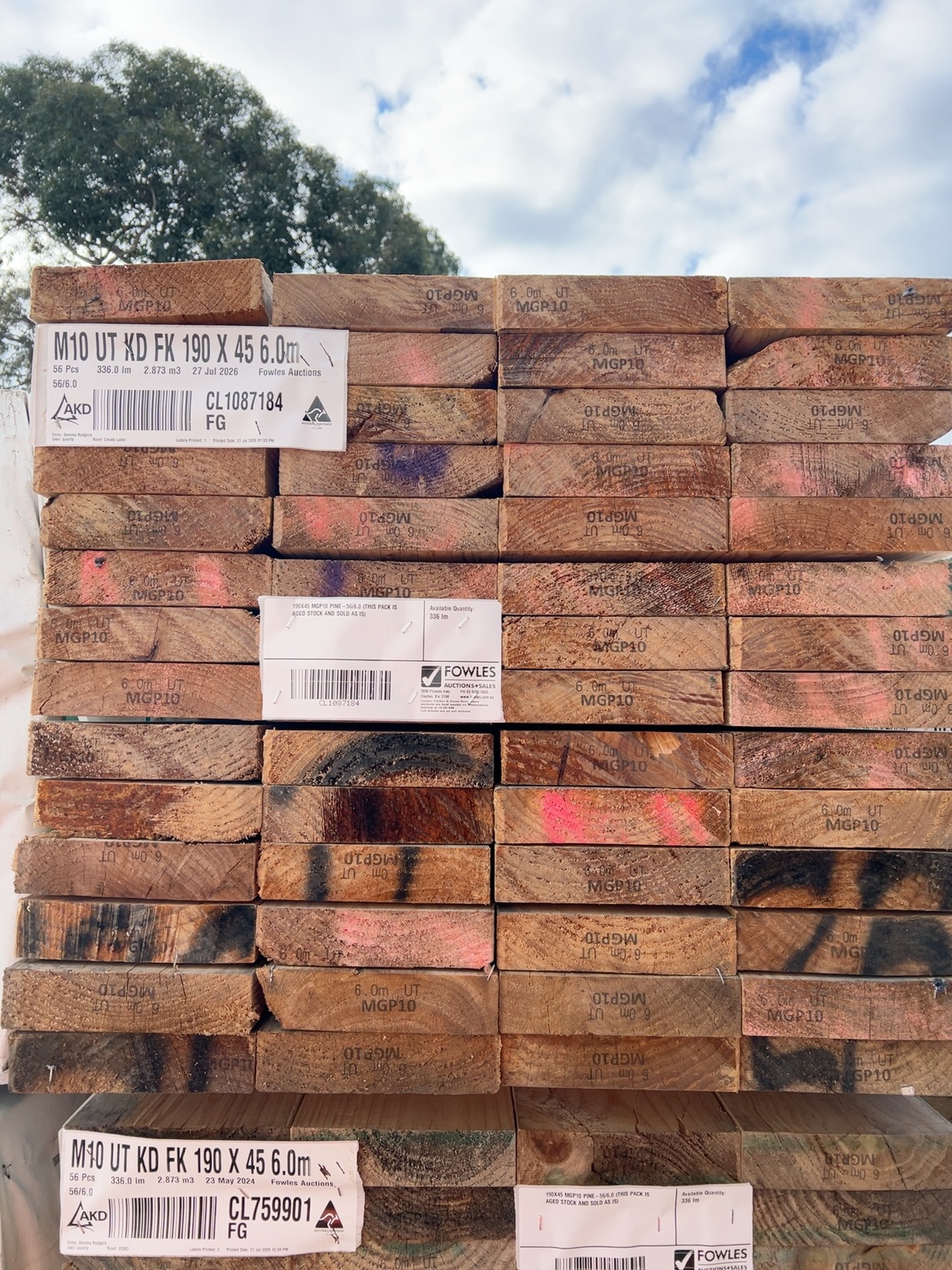 190X45 MGP10 PINE-56/6.0 (THIS PACK IS AGED STOCK AND SOLD AS IS) 190X45 MGP10 PINE-56/6.0 (THIS PACK IS AGED STOCK AND SOLD AS IS)