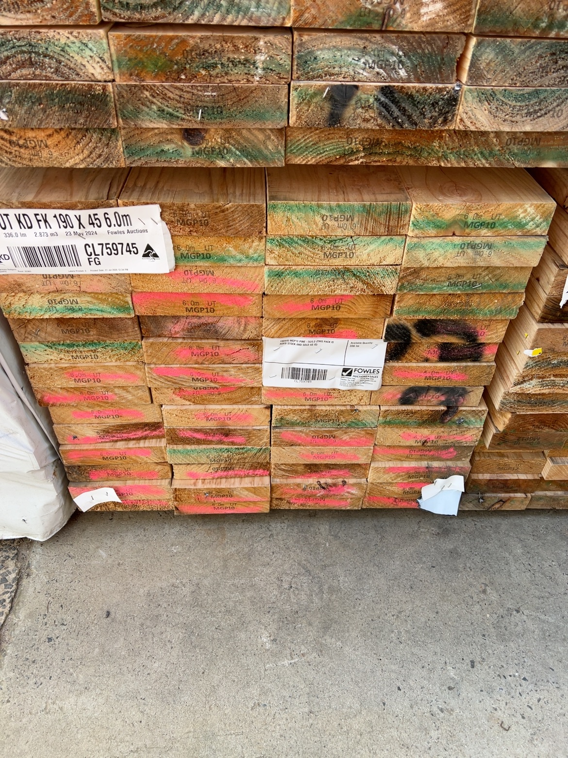 190X45 MGP10 PINE-56/6.0 (THIS PACK IS AGED STOCK AND SOLD AS IS) 190X45 MGP10 PINE-56/6.0 (THIS PACK IS AGED STOCK AND SOLD AS IS)