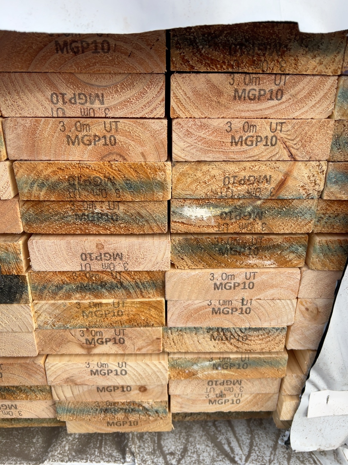 140X35 MGP10 PINE-90/3.0 (THIS PACK IS AGED STOCK AND SOLD AS IS) 140X35 MGP10 PINE-90/3.0 (THIS PACK IS AGED STOCK AND SOLD AS IS)
