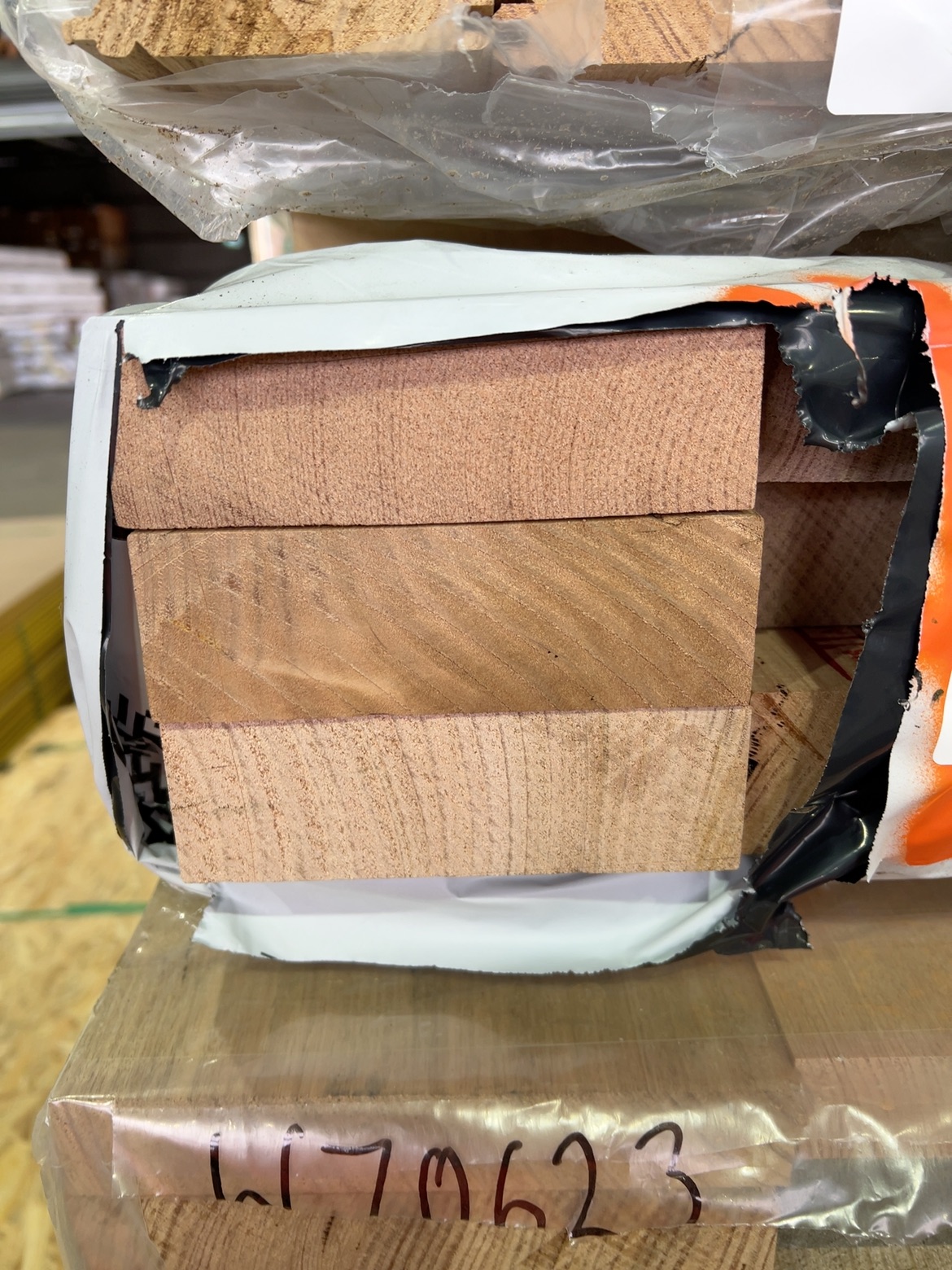 140X45 AUS OAK F17 KD HARDWOOD 140X45 AUS OAK F17 KD HARDWOOD