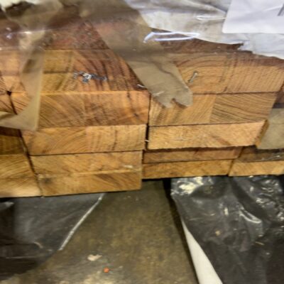 140X45 AUS OAK F17 LAM KD HARDWOOD-32/5.4 (THIS PACK IS AGED STOCK AND SOLD AS IS) 140X45 AUS OAK F17 LAM KD HARDWOOD-32/5.4 (THIS PACK IS AGED STOCK AND SOLD AS IS)