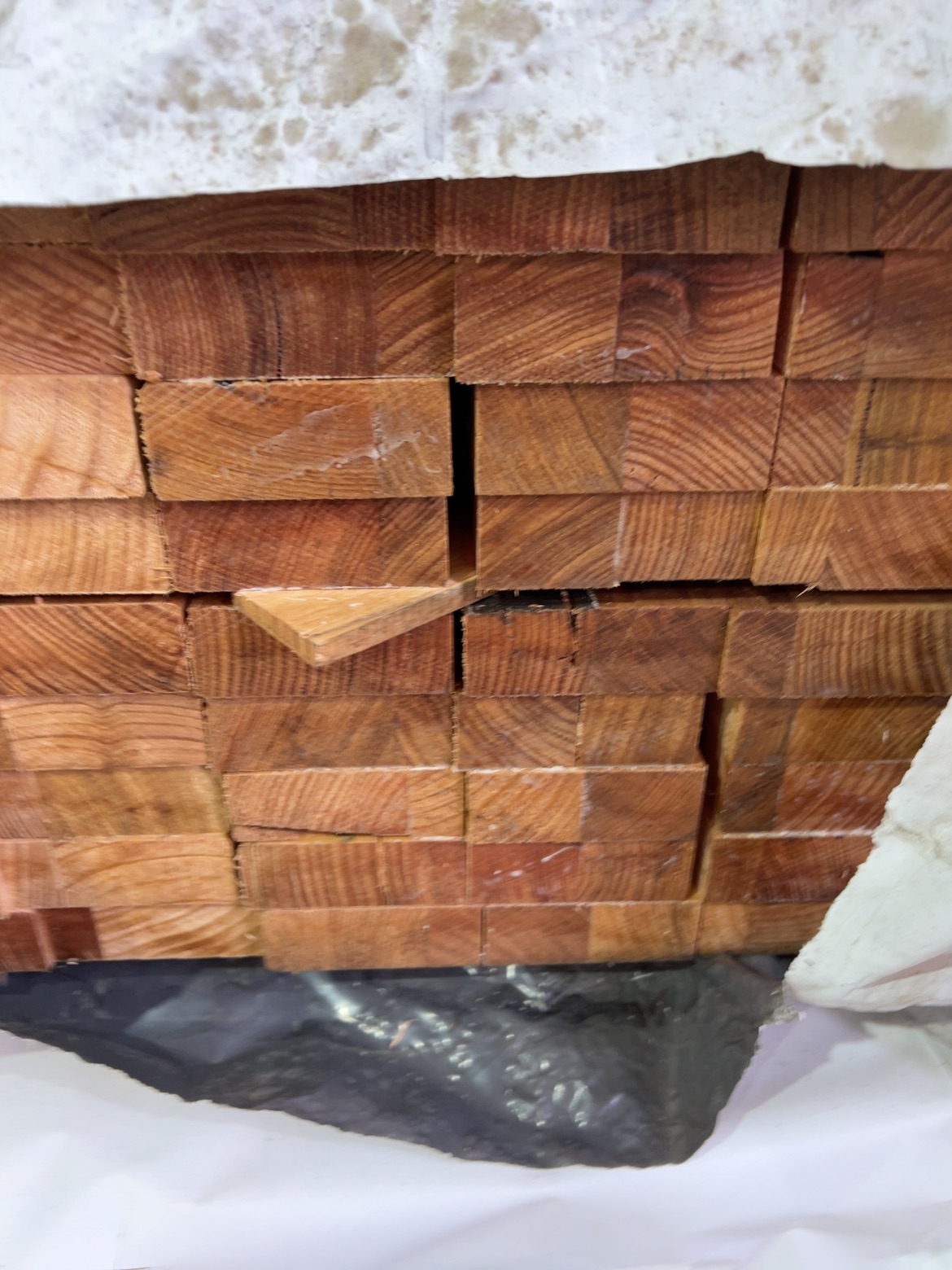 90X35 AUS OAK LAM WEATHERED KD HARDWOOD- 120/4.8 90X35 AUS OAK LAM WEATHERED KD HARDWOOD- 120/4.8