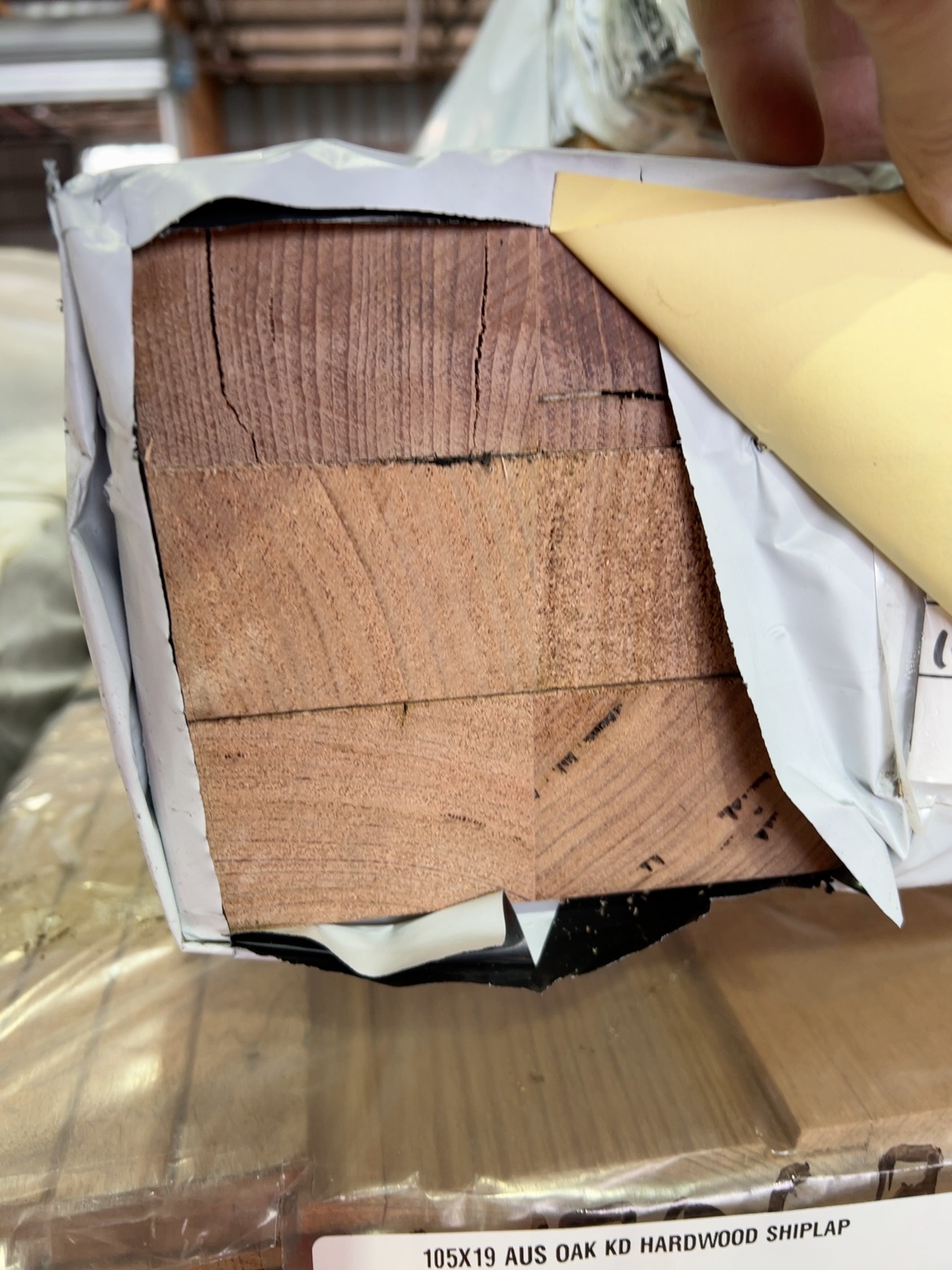 140X45 AUS OAK LAM KD HARDWOOD 140X45 AUS OAK LAM KD HARDWOOD