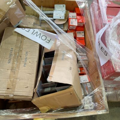 PALLET OF ASSORTED HARDWARE INCLUDING METAL POST SUPPORTS, RAMSET HARWARE ETC PALLET OF ASSORTED HARDWARE INCLUDING METAL POST SUPPORTS, RAMSET HARWARE ETC