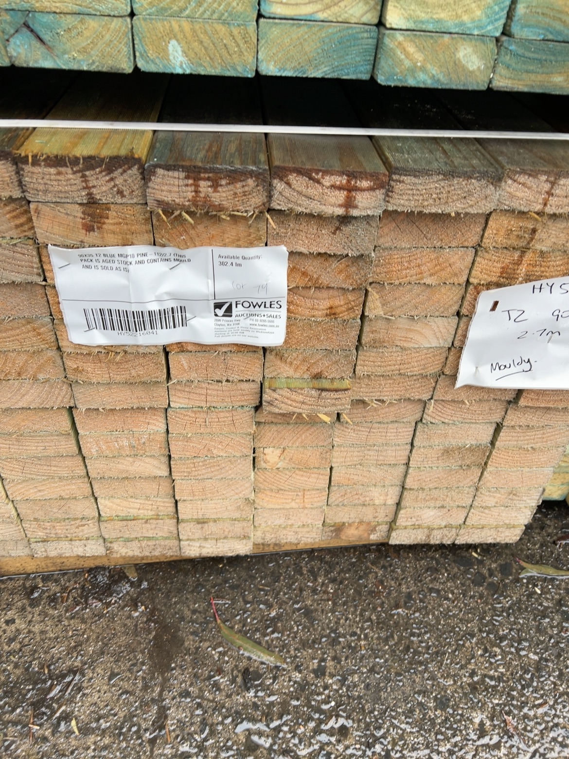 90X35 T2 BLUE MGP10 PINE-112/2.7 (THIS PACK IS AGED STOCK AND CONTAINS MOULD AND IS SOLD AS IS) 90X35 T2 BLUE MGP10 PINE-112/2.7 (THIS PACK IS AGED STOCK AND CONTAINS MOULD AND IS SOLD AS IS)