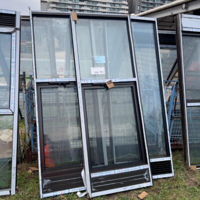 2500X2646 AWNING ALUMINIUM WINDOW (NO TIMBER REVEALS)- (3 PANELS 2500X882 1 X FIX 2 X AWN) 2500X2646 AWNING ALUMINIUM WINDOW (NO TIMBER REVEALS)- (3 PANELS 2500X882 1 X FIX 2 X AWN)