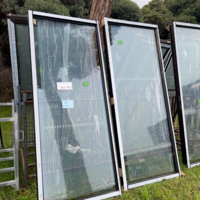 2500X2000 FIXED ALUMINIUM WINDOW (NO TIMBER REVEALS)- (2 PANELS 2500X1000) 2500X2000 FIXED ALUMINIUM WINDOW (NO TIMBER REVEALS)- (2 PANELS 2500X1000)