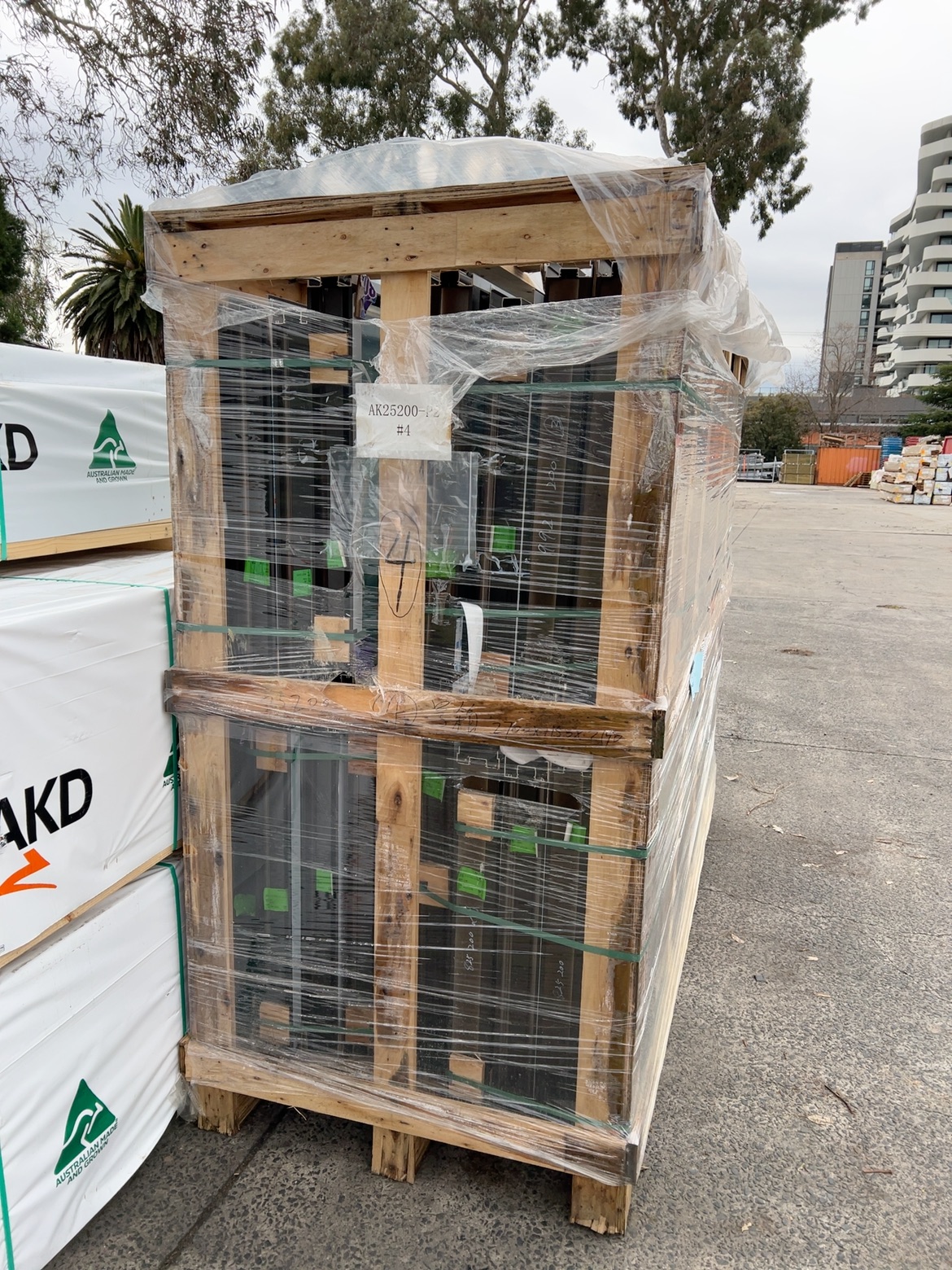 TIMBER CRATE FULL OF APPROX 12 ALUMINIUM WINDOWS WITH NO TIMBER REVEALS. THERE ARE BOTH AWNING AND FIXED WINDOWS. (4 X 2600X1800 1 X 2600X900 2 X 2500X1000 1 X 2500X950 1 X 2500X940 1 X 2500X1020 1 X 2600X940 1 X 2400X3201) TIMBER CRATE FULL OF APPROX 12 ALUMINIUM WINDOWS WITH NO TIMBER REVEALS. THERE ARE BOTH AWNING AND FIXED WINDOWS. (4 X 2600X1800 1 X 2600X900 2 X 2500X1000 1 X 2500X950 1 X 2500X940 1 X 2500X1020 1 X 2600X940 1 X 2400X3201)