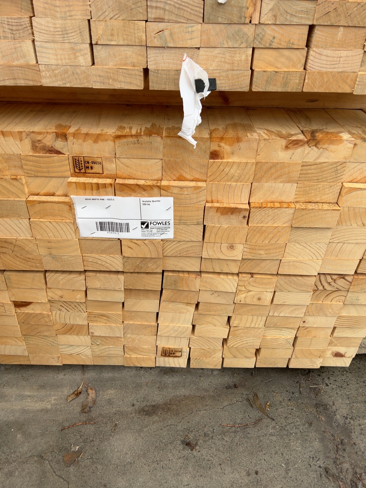 90X45 MGP10 PINE-165/3.6 90X45 MGP10 PINE-165/3.6