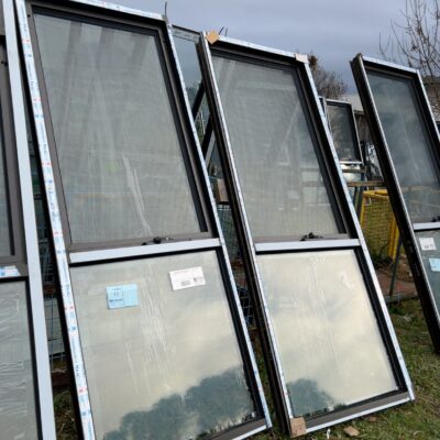 2600X1860 AWNING ALUMINIUM WINDOW (NO TIMBER REVEALS)- (2 PANELS 2600X930 2 X AWN) 2600X1860 AWNING ALUMINIUM WINDOW (NO TIMBER REVEALS)- (2 PANELS 2600X930 2 X AWN)