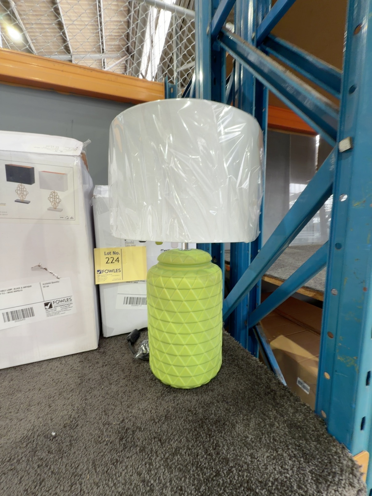 NEW HESHI GREEN CERAMIC TABLE LAMP, HESHI TL-GNWH NEW HESHI GREEN CERAMIC TABLE LAMP, HESHI TL-GNWH