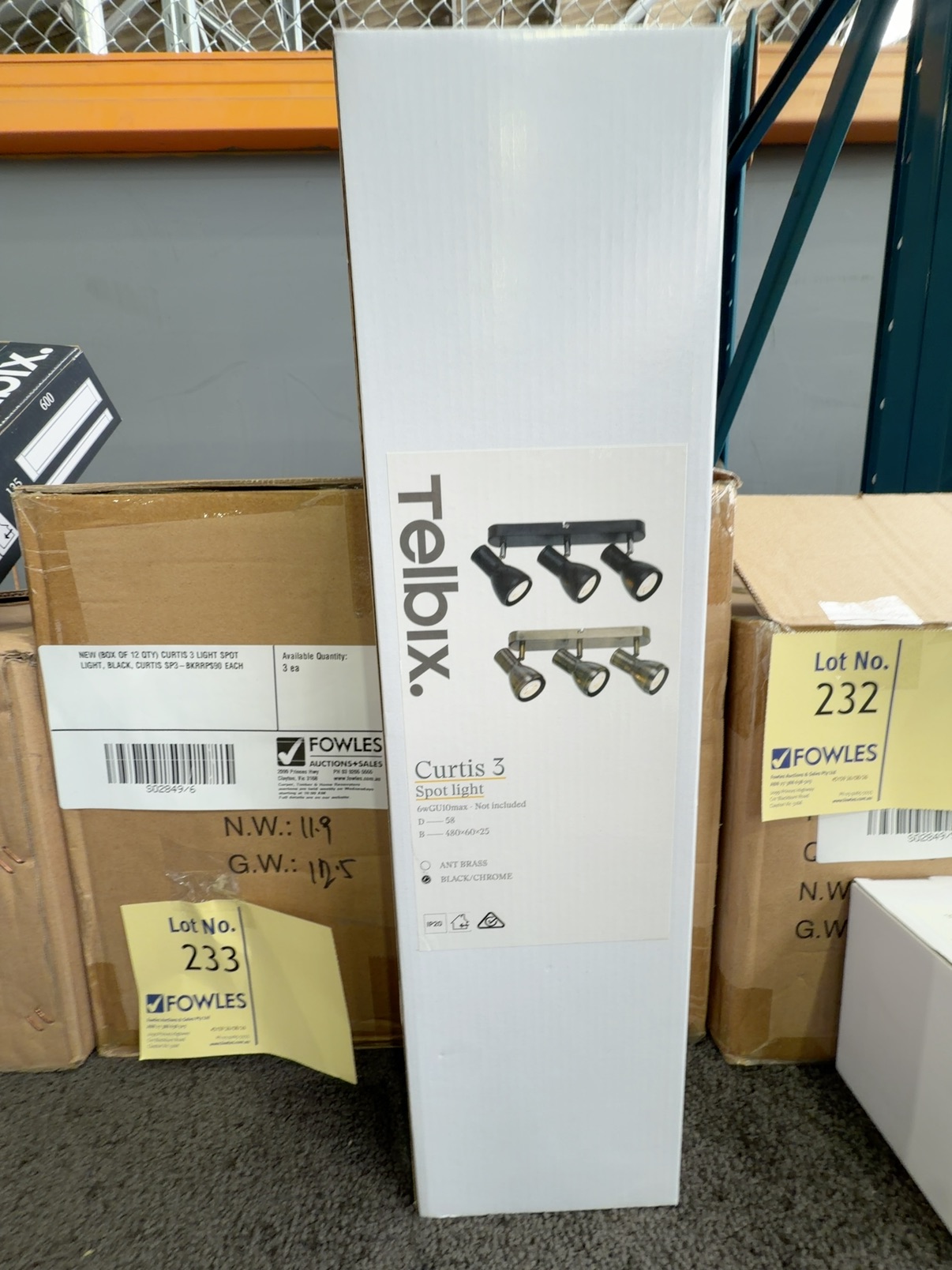 NEW (BOX OF 12 QTY) CURTIS 3 LIGHT SPOT LIGHT, BLACK, CURTIS SP3-BK RRP$90 EACH NEW (BOX OF 12 QTY) CURTIS 3 LIGHT SPOT LIGHT, BLACK, CURTIS SP3-BK RRP$90 EACH