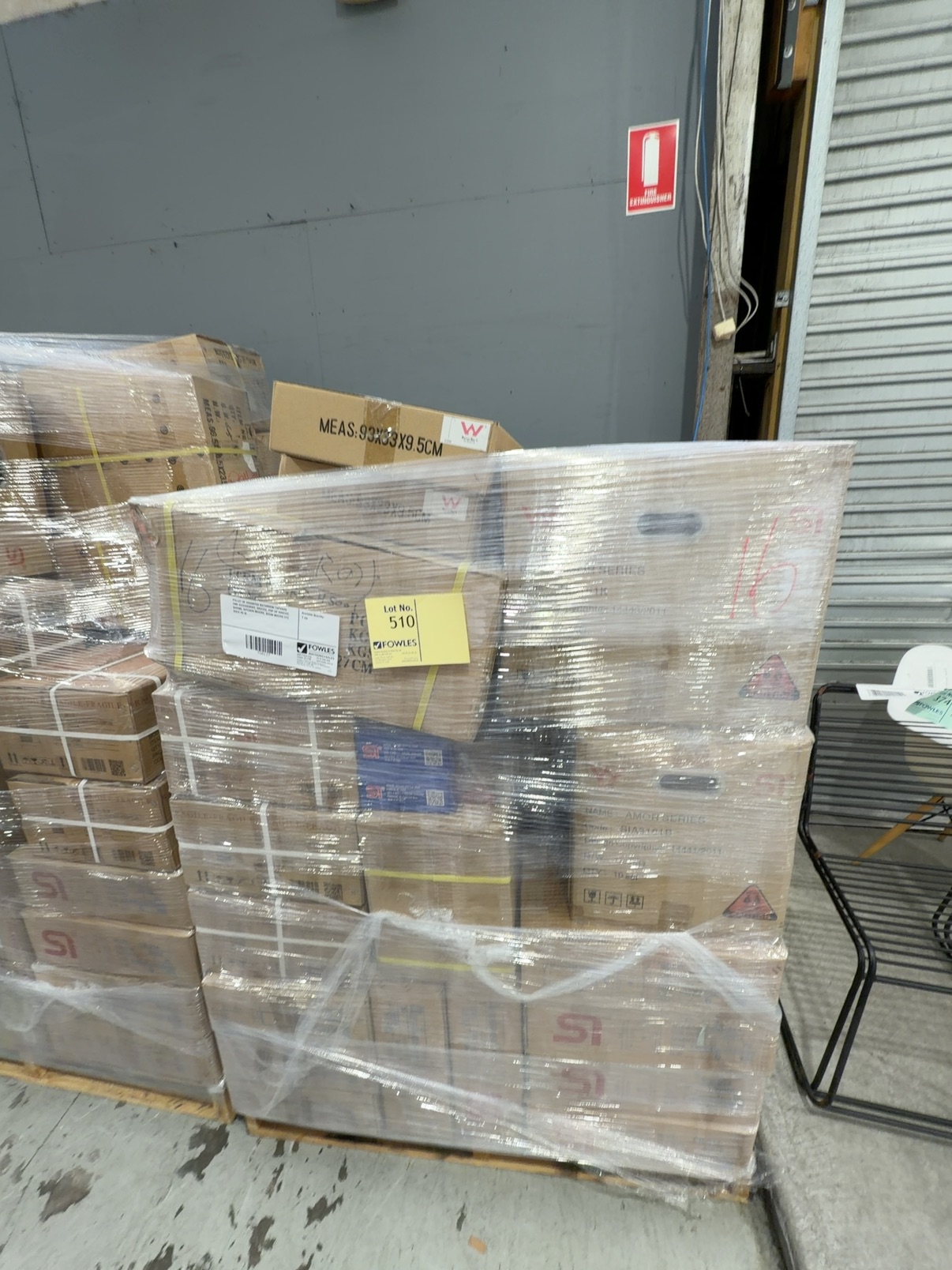 PALLET OF ASSORTED BATHROOM TAPWARE AND ACCESSORIES, GRATES, POP UP WASTES, BASINS, KITCHEN MIXERS, BASIN MIXERS ETC SOLD AS IS PALLET OF ASSORTED BATHROOM TAPWARE AND ACCESSORIES, GRATES, POP UP WASTES, BASINS, KITCHEN MIXERS, BASIN MIXERS ETC SOLD AS IS