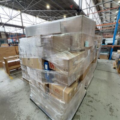 LARGE PALLET OF ASSORTED BATHROOM ACCESSORIES, BASINS, FLOOR WASTES, SHOWER MIXERS, POP UP WASTES, SHOWER RAIL ETC LARGE PALLET OF ASSORTED BATHROOM ACCESSORIES, BASINS, FLOOR WASTES, SHOWER MIXERS, POP UP WASTES, SHOWER RAIL ETC