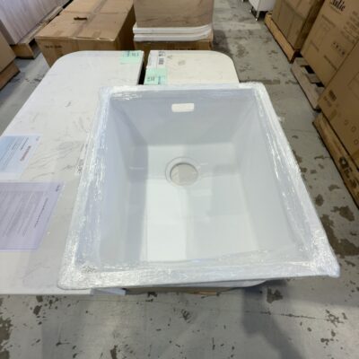 NEW FRANKE MARIS GRANITE SINGLE BOWL SINK, MRG610-37B-MB, 370MM MATTE BLACK, 12 MONTH WARRANTY NEW FRANKE MARIS GRANITE SINGLE BOWL SINK, MRG610-37B-MB, 370MM MATTE BLACK, 12 MONTH WARRANTY