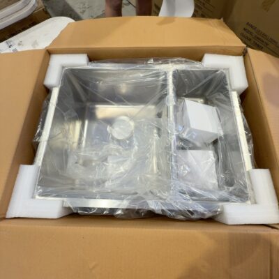 NEW KINGSCROSS 1.5 BOWL SINK, POLISHED, LEFT HAND BOWL 12 MONTH WARRANTY NEW KINGSCROSS 1.5 BOWL SINK, POLISHED, LEFT HAND BOWL 12 MONTH WARRANTY