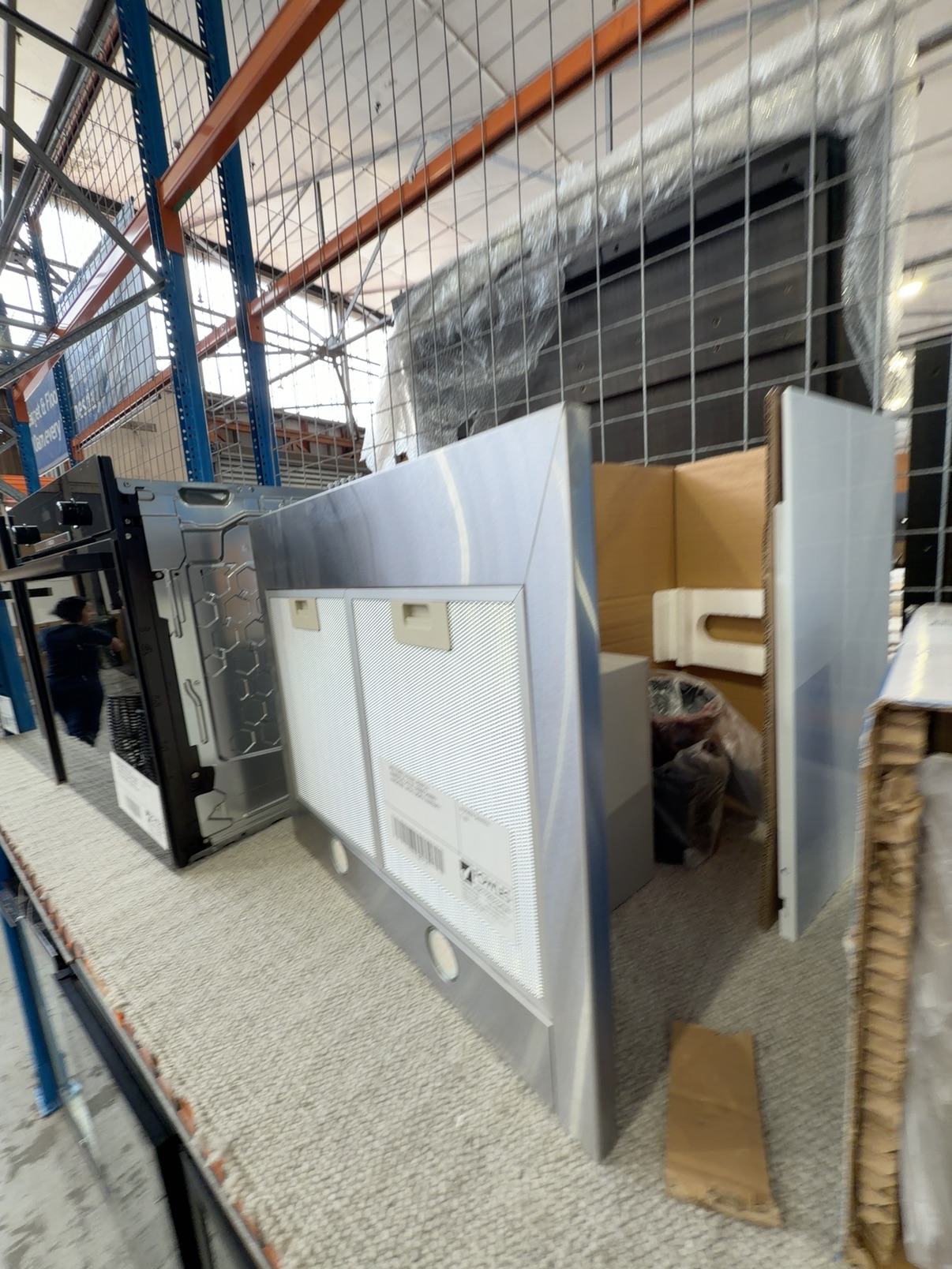 NEW FISHER & PAYKEL HC60PLX4 COMMERCIAL S/STEEL 600MM CHIMNEY RANGHEOOD, WITH 12 MONTH WARRANTY NEW FISHER & PAYKEL HC60PLX4 COMMERCIAL S/STEEL 600MM CHIMNEY RANGHEOOD, WITH 12 MONTH WARRANTY