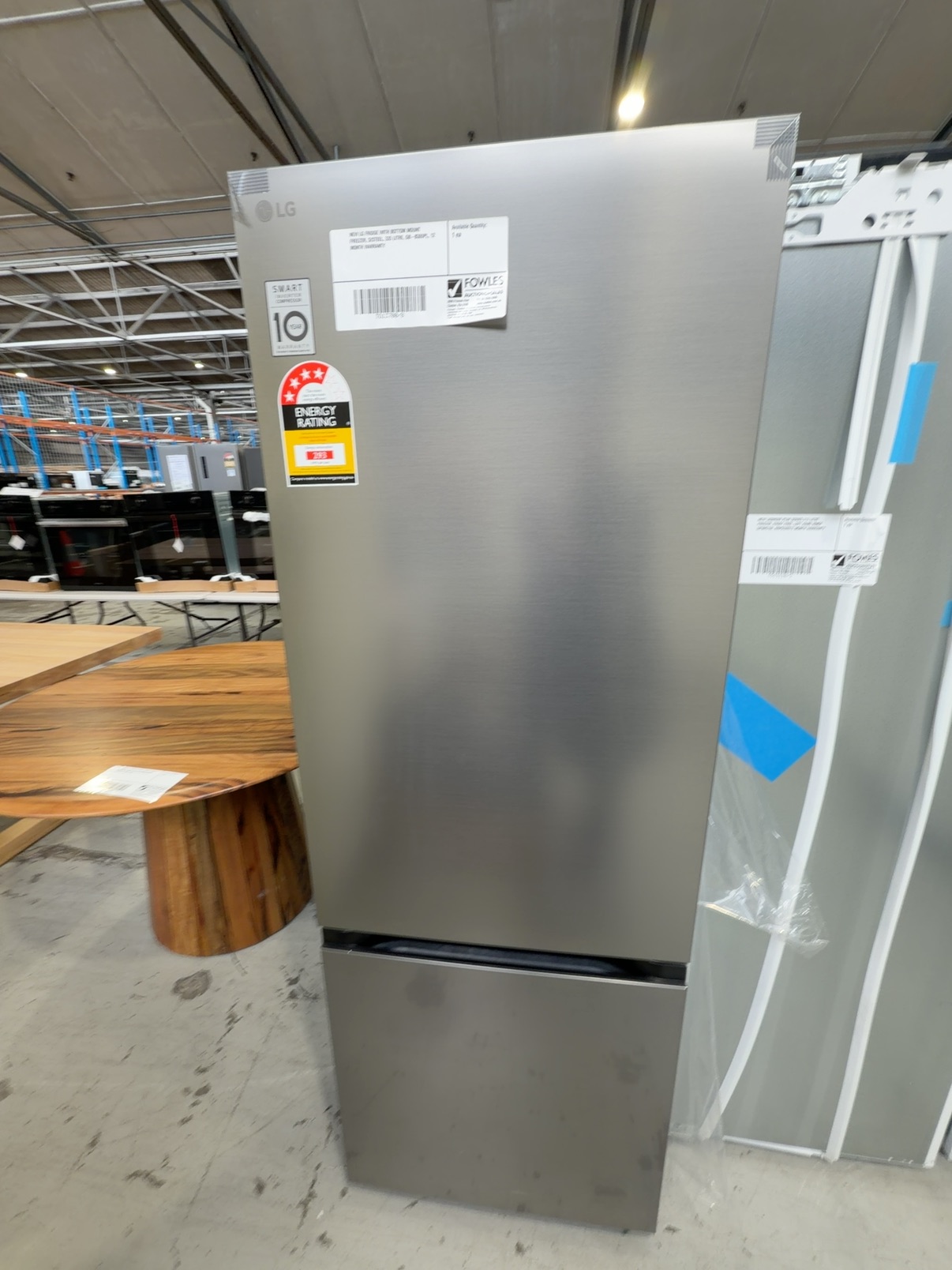 NEW LG FRIDGE WITH BOTTOM MOUNT FREEZER, S/STEEL, 335 LITRE, GB-B300PL, 12 MONTH WARRANTY NEW LG FRIDGE WITH BOTTOM MOUNT FREEZER, S/STEEL, 335 LITRE, GB-B300PL, 12 MONTH WARRANTY