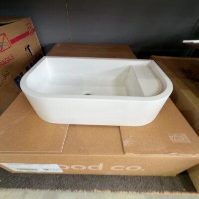 NEW LOOP 02 BASIN, WALL HUNG IVORY, NO TAP HOLE, LP2-2-NO-O-IV RRP$1500, 12 MONTH WARRANTY NEW LOOP 02 BASIN, WALL HUNG IVORY, NO TAP HOLE, LP2-2-NO-O-IV RRP$1500, 12 MONTH WARRANTY