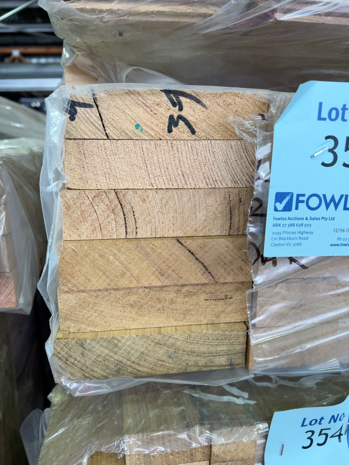 135X32 AUS OAK DAR UTE KD HARDWOOD 135X32 AUS OAK DAR UTE KD HARDWOOD