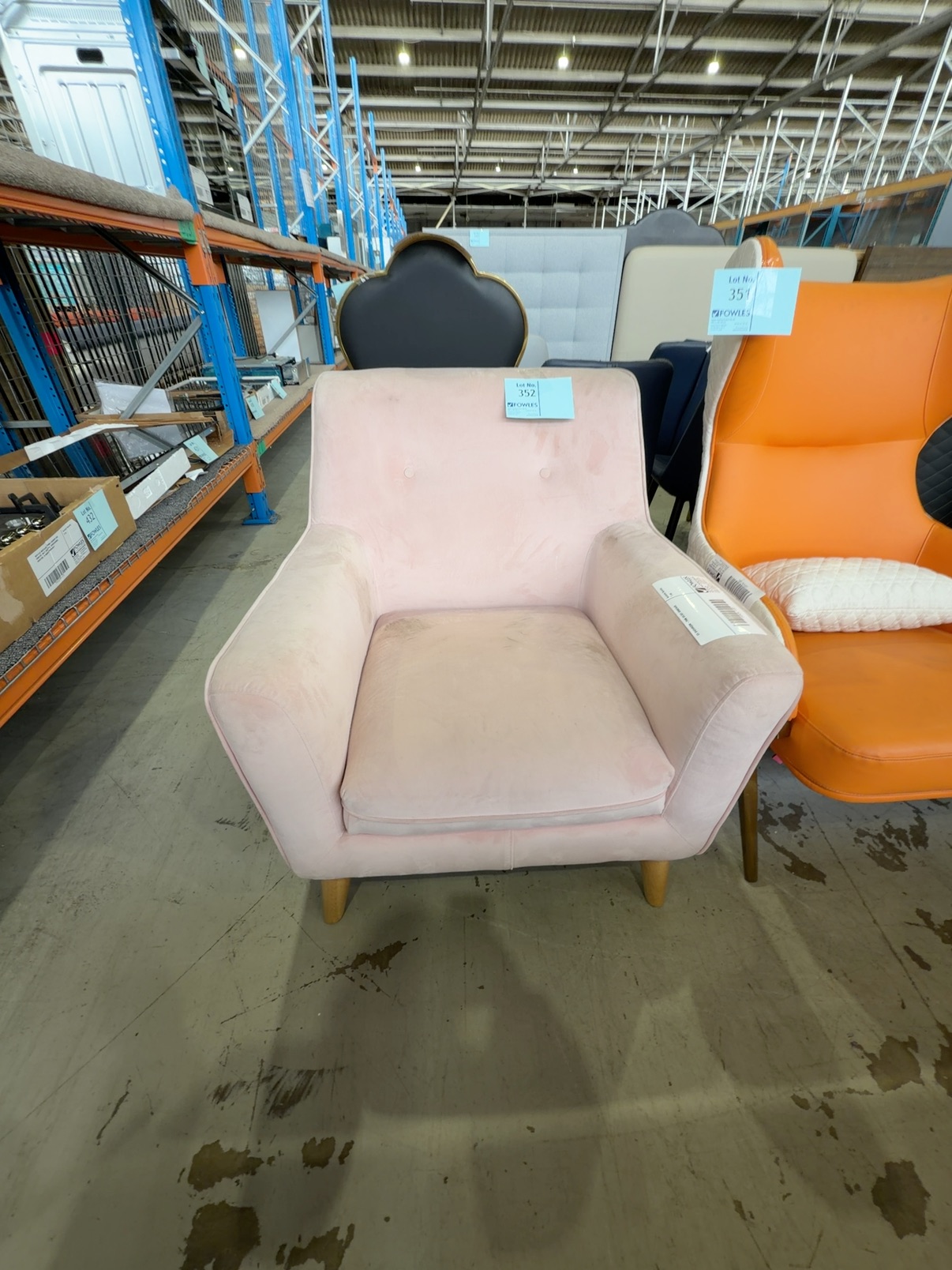 EX SHOWROOM - PINK VELVET ARMCHAIR EX SHOWROOM - PINK VELVET ARMCHAIR