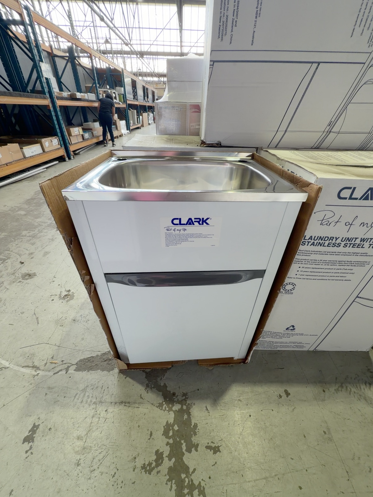 NEW CAROMA EUREKA F8011 LAUNDRY CABINET 14 DAY WARRANTY NEW CAROMA EUREKA F8011 LAUNDRY CABINET 14 DAY WARRANTY