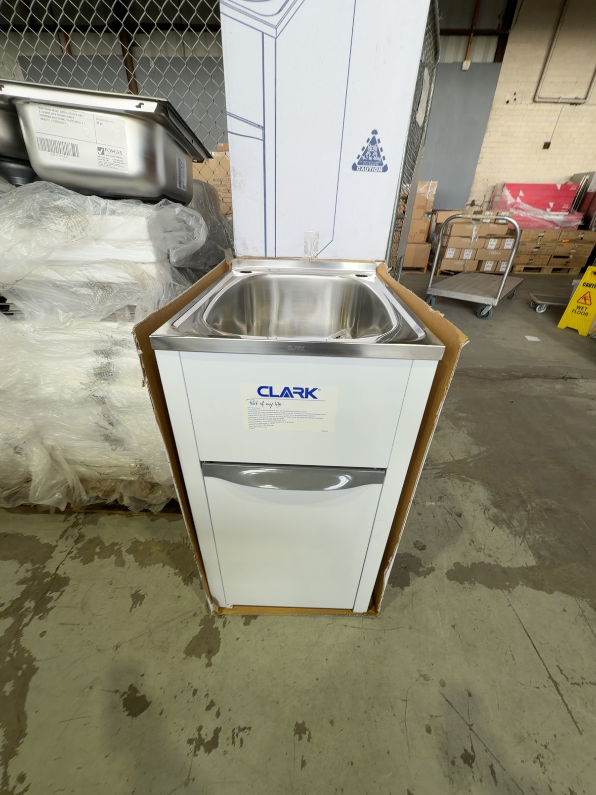 NEW CAROMA EUREKA F8111 LAUNDRY CABINET 14 DAY WARRANTY NEW CAROMA EUREKA F8111 LAUNDRY CABINET 14 DAY WARRANTY