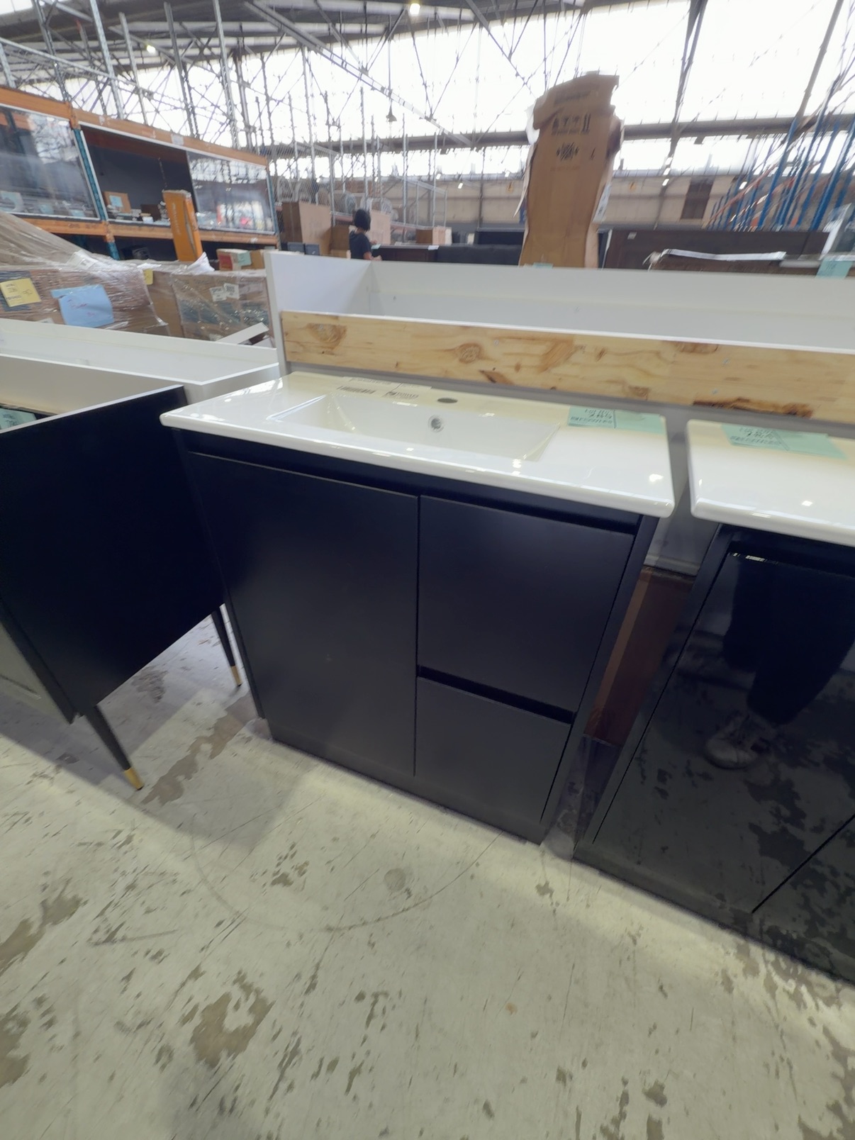 NEW 750MM MATTE BLACK NARROW FLOOR VANITY WITH CERAMIC TOP SK32-750WBM-SD NEW 750MM MATTE BLACK NARROW FLOOR VANITY WITH CERAMIC TOP SK32-750WBM-SD