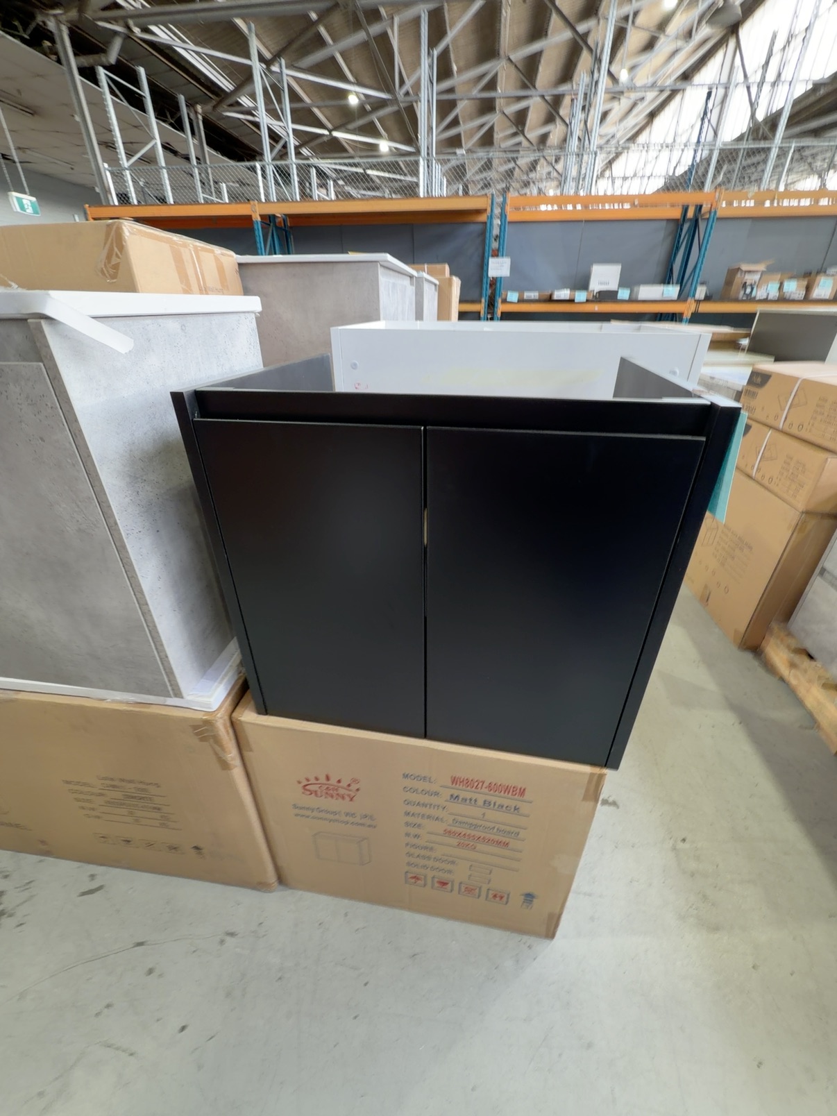 NEW 600MM MATTE BLACK WALL HUNG VANITY CABINET ONLY NEW 600MM MATTE BLACK WALL HUNG VANITY CABINET ONLY