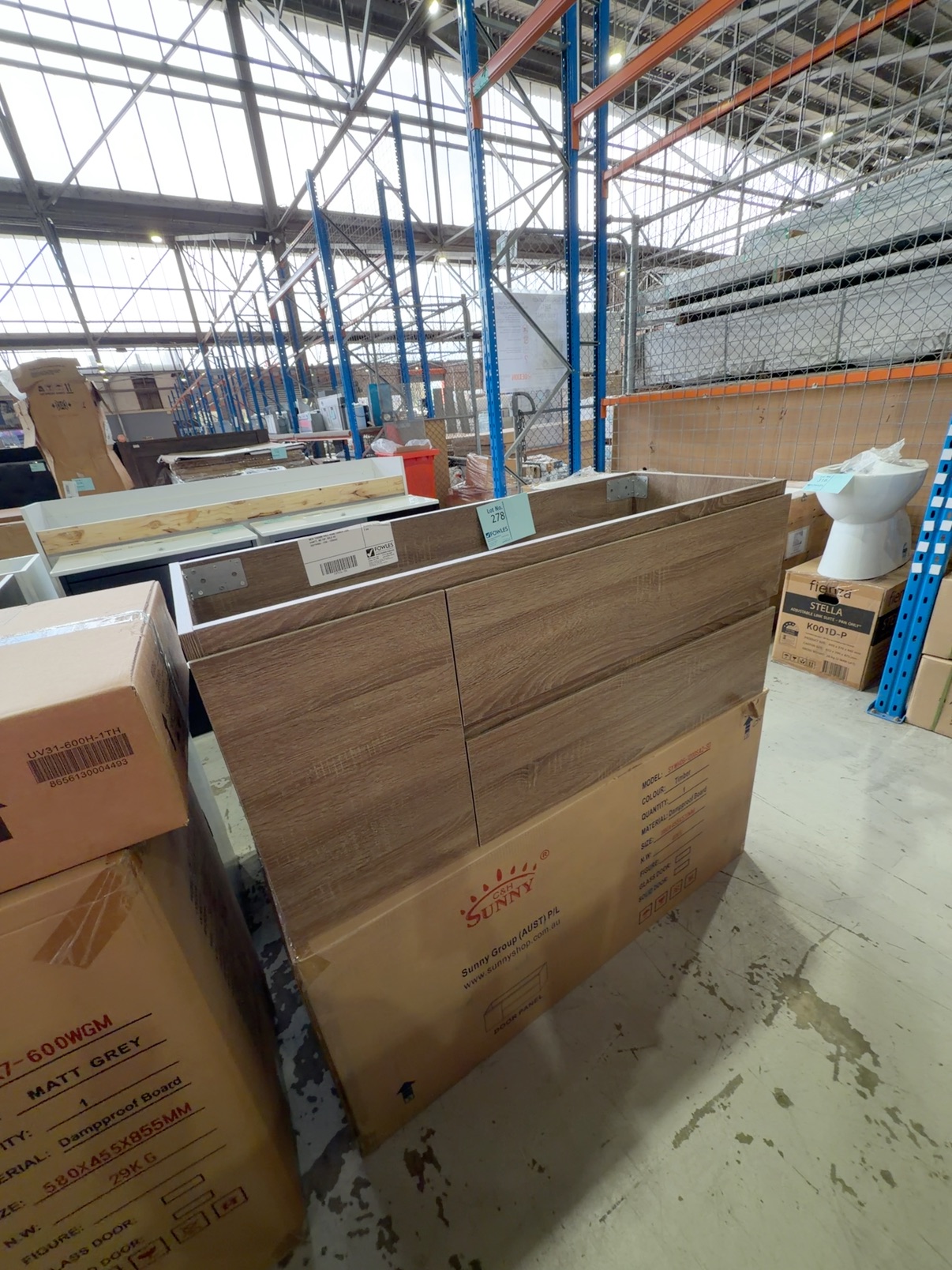 NEW 1200MM WALL HUNG TIMBER LOOK VANITY, NO TOP, SOLD AS IS SYWH06-1200-1200SA2 NEW 1200MM WALL HUNG TIMBER LOOK VANITY, NO TOP, SOLD AS IS SYWH06-1200-1200SA2