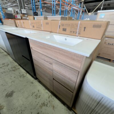 NEW 750MM TIMBER LOOK VANITY WITH CERAMIC TOP, SY05-750RAI NEW 750MM TIMBER LOOK VANITY WITH CERAMIC TOP, SY05-750RAI