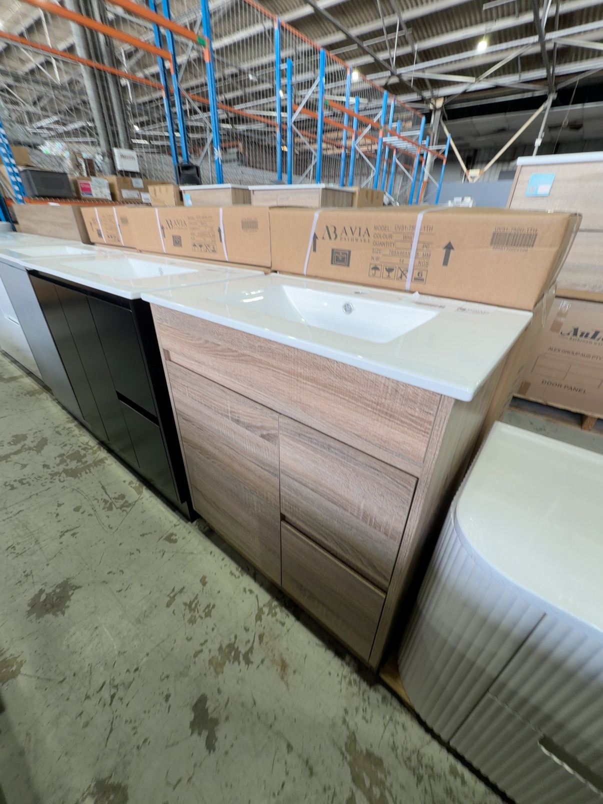 NEW 750MM TIMBER LOOK VANITY WITH CERAMIC TOP, SY05-750RAI NEW 750MM TIMBER LOOK VANITY WITH CERAMIC TOP, SY05-750RAI