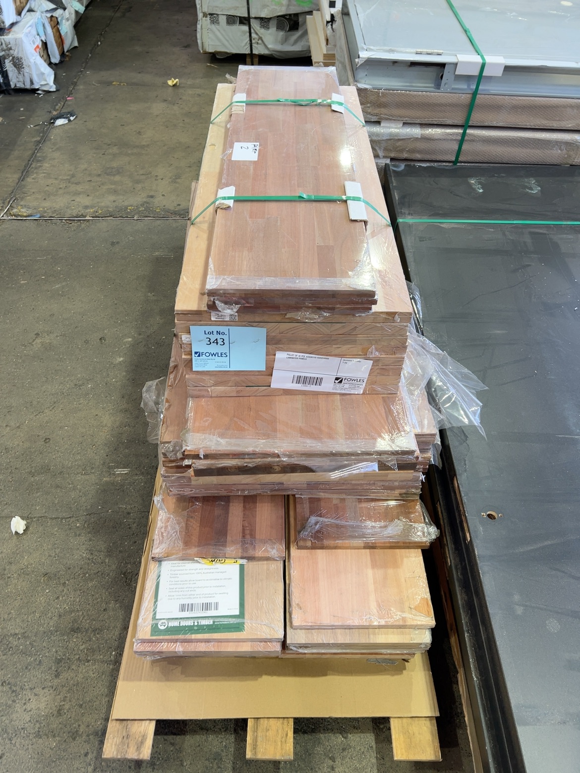 PALLET OF 48 PCE ASSORTED HARDWOOD LAMINATED PANELS PALLET OF 48 PCE ASSORTED HARDWOOD LAMINATED PANELS