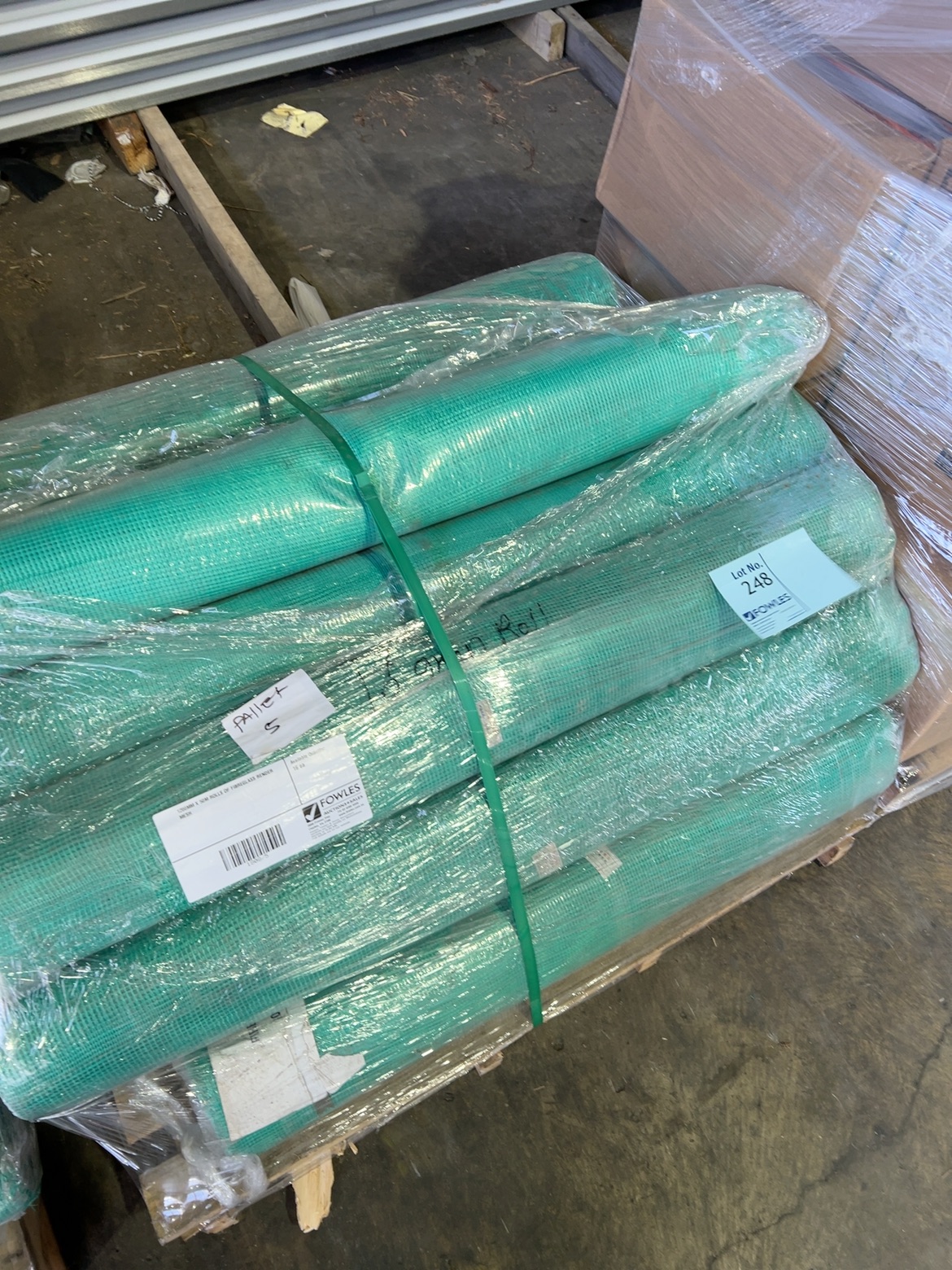 1200MM X 50M ROLLS OF FIBREGLASS RENDER MESH 1200MM X 50M ROLLS OF FIBREGLASS RENDER MESH