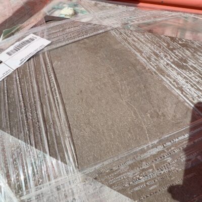 PALLET OF LUCIA TAUPE PORCELAIN PAVERS 800MM X 400MM X 20MM RETAIL $90M2 PALLET OF LUCIA TAUPE PORCELAIN PAVERS 800MM X 400MM X 20MM RETAIL $90M2