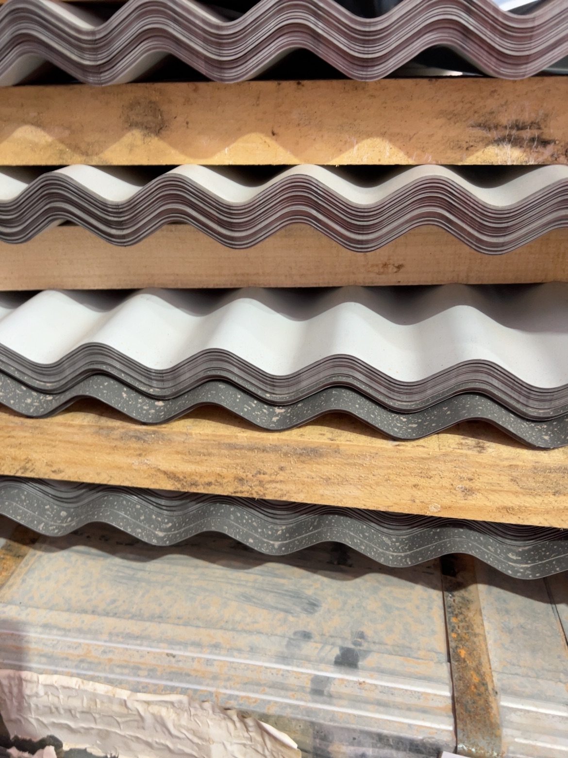 SLATE GREY CORRUGATED METAL ROOFING SHEETS (.042 BMT, 762MM COVER)- 47 SHEETS X 6.0 LONG SLATE GREY CORRUGATED METAL ROOFING SHEETS (.042 BMT, 762MM COVER)- 47 SHEETS X 6.0 LONG