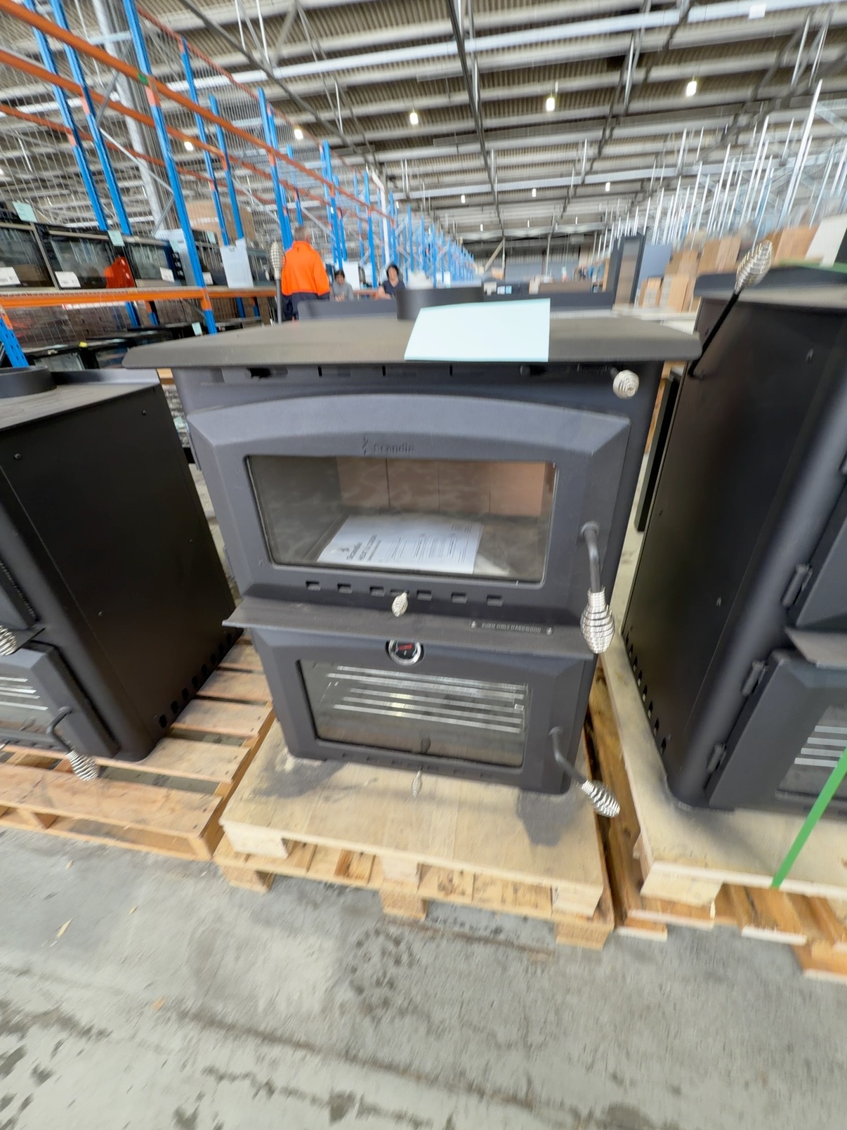 EX DISPLAY SCANDIA HEAT & COOK WOOD FIRED OVEN AND STOVE SCX501, HEATS UP TO 200M2, LARGE BAKING OVEN & EXTRA LARGE COOKTOP RRP $2499, SCX501-22-0650 3 MONTHS WARRANTY EX DISPLAY SCANDIA HEAT & COOK WOOD FIRED OVEN AND STOVE SCX501, HEATS UP TO 200M2, LARGE BAKING OVEN & EXTRA LARGE COOKTOP RRP $2499, SCX501-22-0650 3 MONTHS WARRANTY