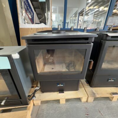 EX DISPLAY METTERS KOSI NO 25, AUSTRALIAN MADE WOOD HEATER, HEATS UP TO 250M2, INBUILT ASH BOX, 3 SPEED FAN, LOW EMISSIONS RRP$3100 SG004-24-0135 3 MONTHS WARRANTY EX DISPLAY METTERS KOSI NO 25, AUSTRALIAN MADE WOOD HEATER, HEATS UP TO 250M2, INBUILT ASH BOX, 3 SPEED FAN, LOW EMISSIONS RRP$3100 SG004-24-0135 3 MONTHS WARRANTY