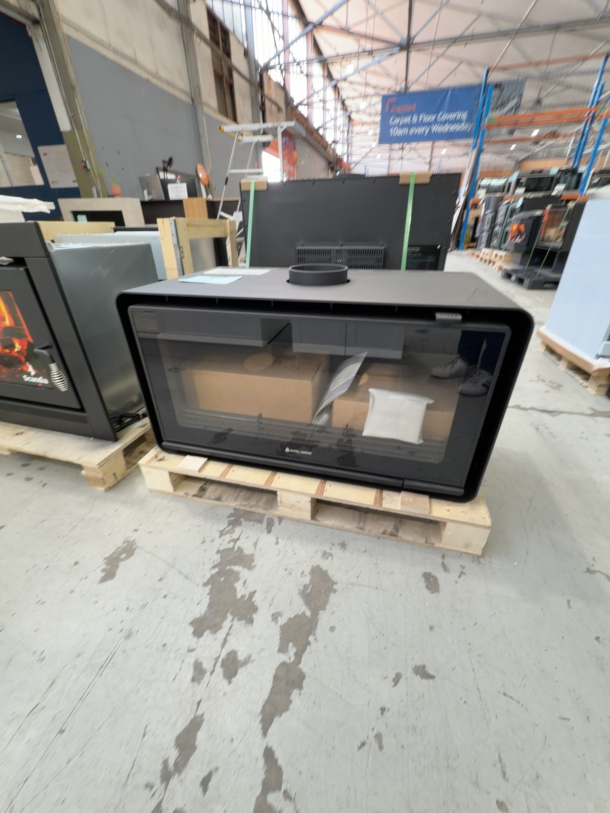 EX DISPLAY SCANDIA KALORA URBAN LS WOOD HEATER, CONTEMPORARY DESIGN, HEATS UP TO 300M2, LOW EMISSIONS SG006-25-0168 RRP$2999 3 MONTHS WARRANTY EX DISPLAY SCANDIA KALORA URBAN LS WOOD HEATER, CONTEMPORARY DESIGN, HEATS UP TO 300M2, LOW EMISSIONS SG006-25-0168 RRP$2999 3 MONTHS WARRANTY