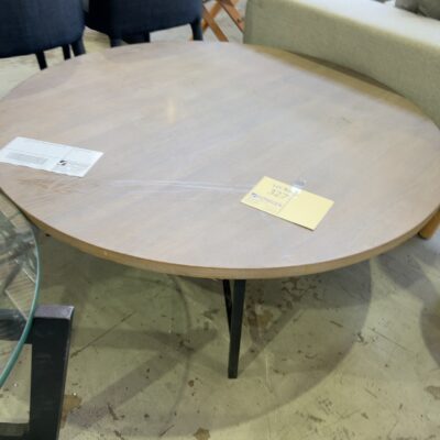 EX HIRE ROUND TIMBER COFFEE TABLE, SOLD AS IS EX HIRE ROUND TIMBER COFFEE TABLE, SOLD AS IS