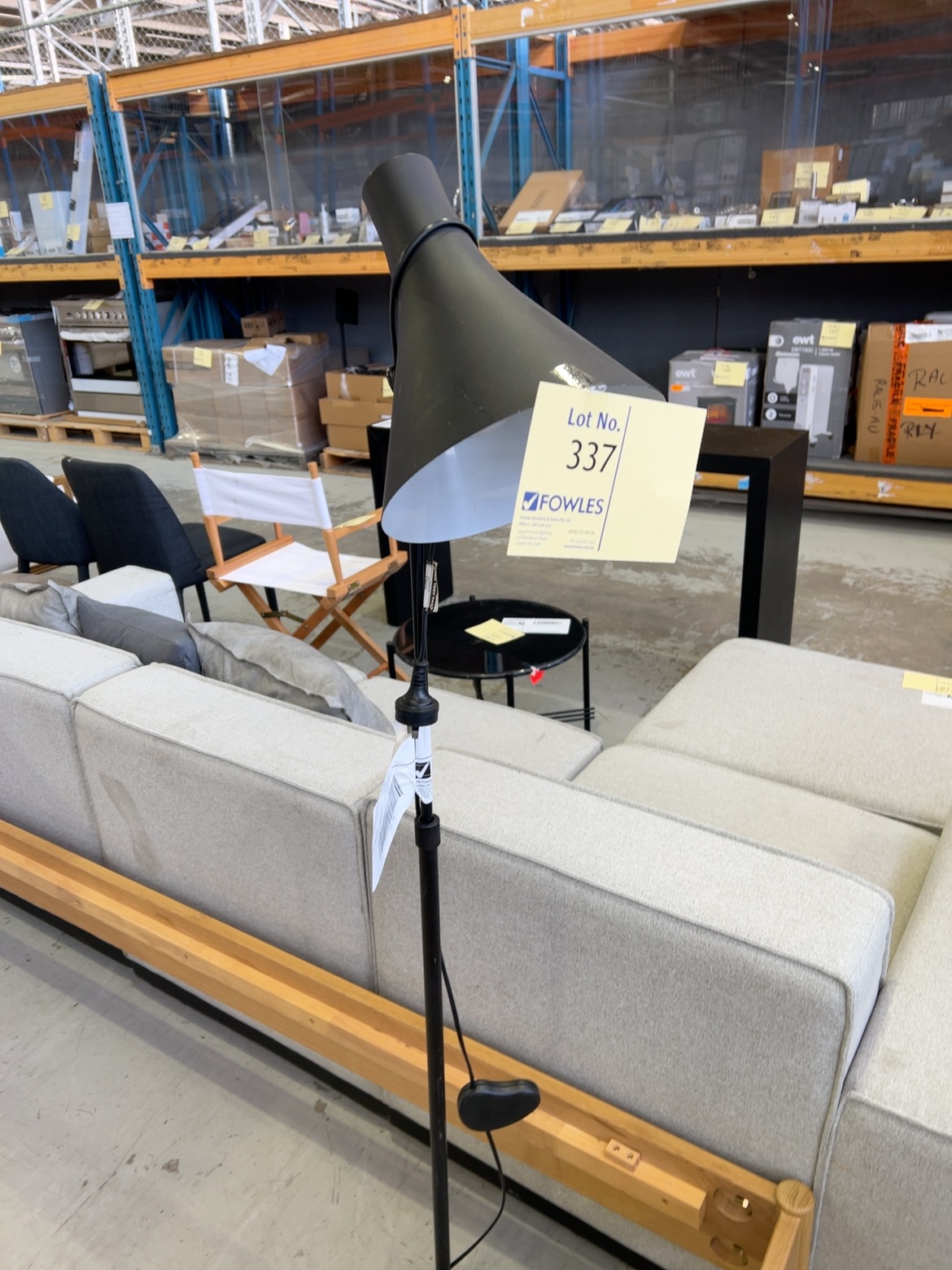 EX HIRE BLACK FLOOR LAMP SOLD AS IS EX HIRE BLACK FLOOR LAMP SOLD AS IS