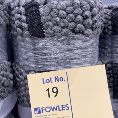 NEW KOO WOOL PEBBLE RUG, 160 X 230CM, CHARCOAL RRP$499 NEW KOO WOOL PEBBLE RUG, 160 X 230CM, CHARCOAL RRP$499