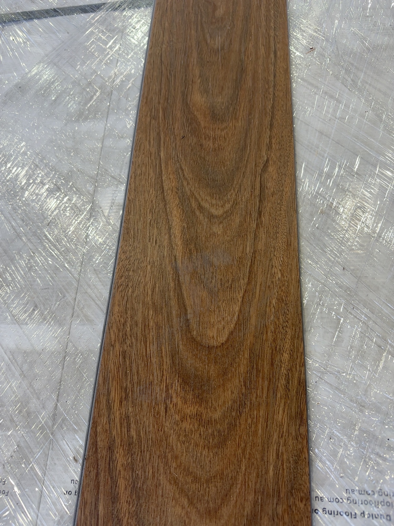 DUN235219 - Dunlop Hybrid Urban Spotted Gum (2.214) DUN235219 - Dunlop Hybrid Urban Spotted Gum (2.214)