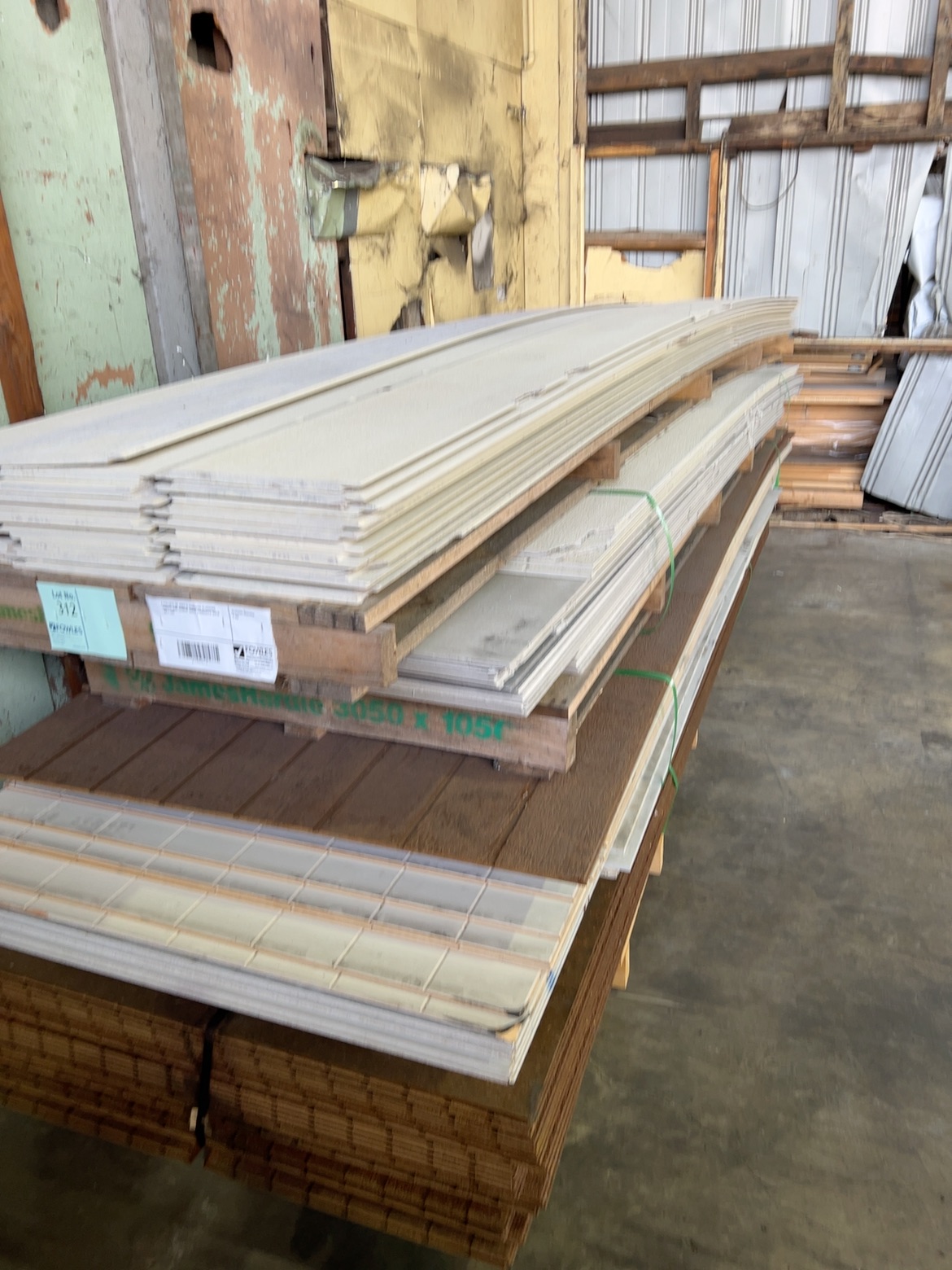 4 PALLETS OF ASST'D DAMAGED CLADDING SHEETS AND CEMENT SHEET PRODUCTS SOLD AS 1 LOT 4 PALLETS OF ASST'D DAMAGED CLADDING SHEETS AND CEMENT SHEET PRODUCTS SOLD AS 1 LOT