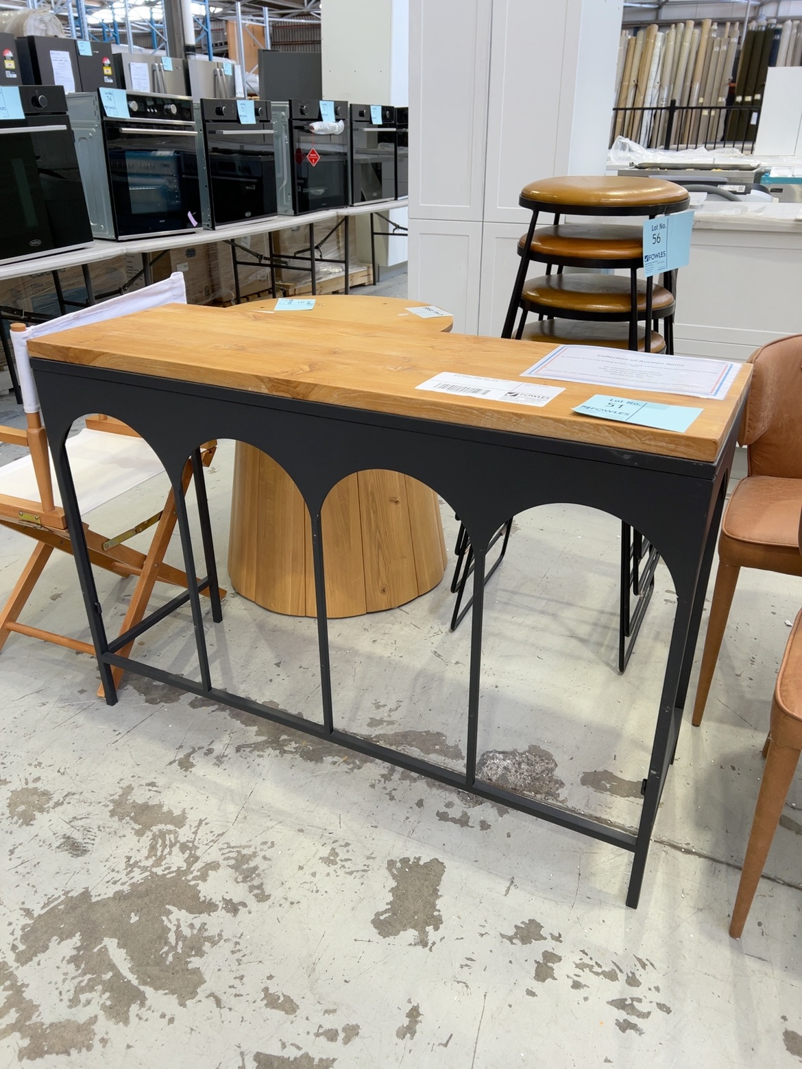 EX STAGING - TIMBER HALL TABLE, BLACK METAL ARCHED FRAME, SOLD AS IS EX STAGING - TIMBER HALL TABLE, BLACK METAL ARCHED FRAME, SOLD AS IS