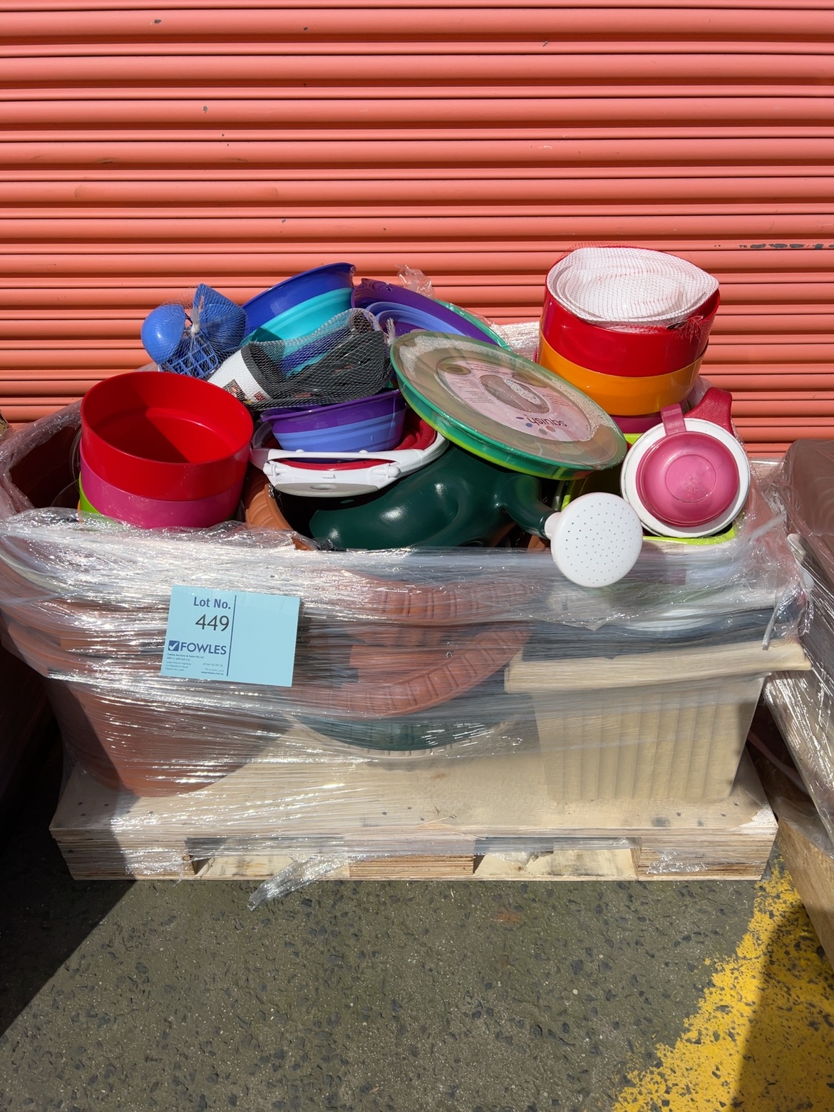 PALLET OF ASSORTED BUCKETS & KITCHENWARE, SOLD AS IS NO WARRANTY PALLET OF ASSORTED BUCKETS & KITCHENWARE, SOLD AS IS NO WARRANTY