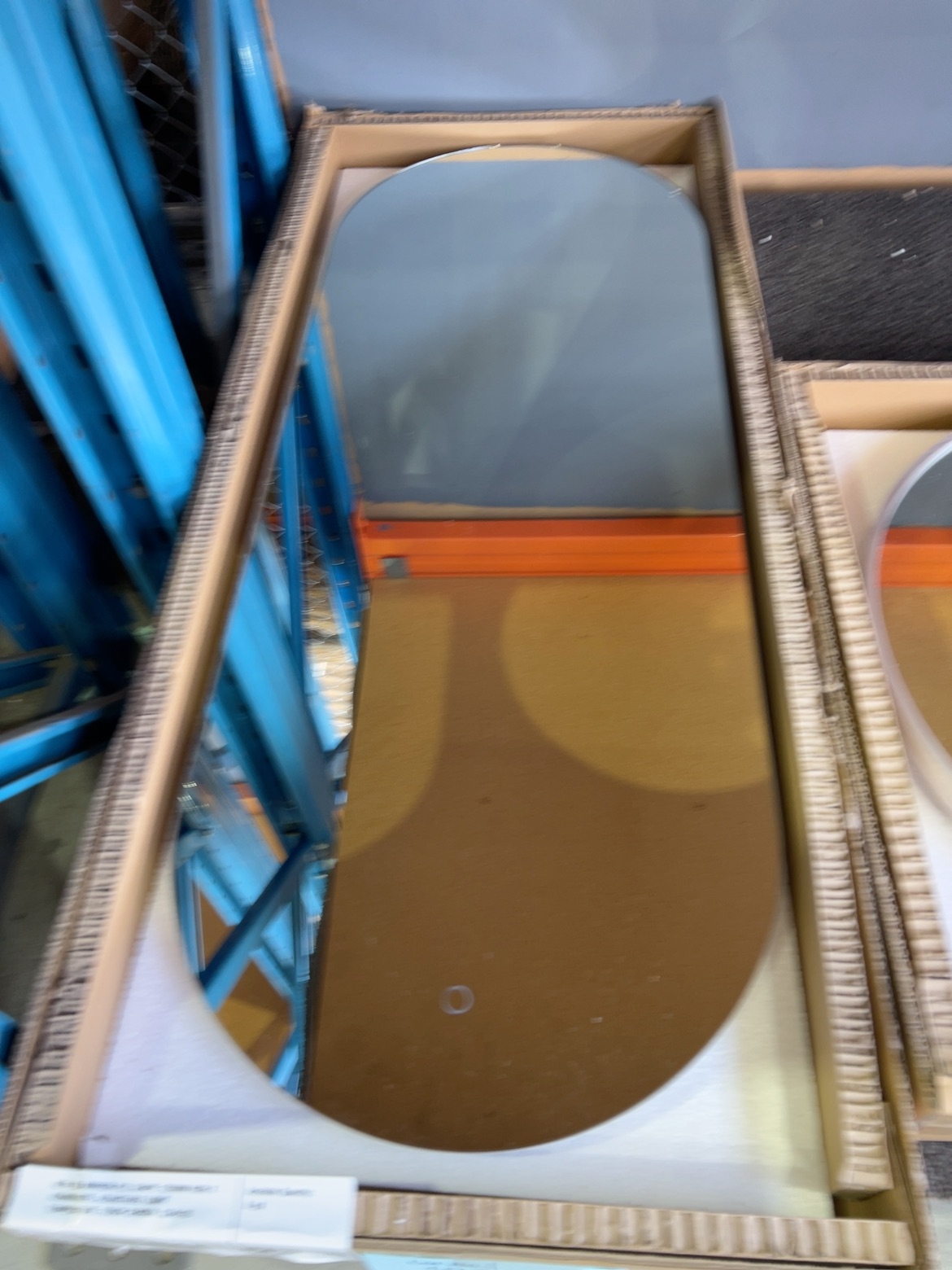 NEW LED MIRROR PILL SHAPE 1200MM HIGH X 450MM WIDE, ADJUSTABLE LIGHT TEMPERATURE, TOUCH SENSOR, CO45120 NEW LED MIRROR PILL SHAPE 1200MM HIGH X 450MM WIDE, ADJUSTABLE LIGHT TEMPERATURE, TOUCH SENSOR, CO45120