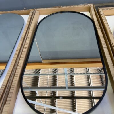 NEW LED PILL SHAPE MIRROR 900MM HIGH X 450MM WIDE, MATTE BLACK FRAME, TOUCH SENSOR, ADJUSTABLE LIGHT TEMPERATURE, CO4590MB NEW LED PILL SHAPE MIRROR 900MM HIGH X 450MM WIDE, MATTE BLACK FRAME, TOUCH SENSOR, ADJUSTABLE LIGHT TEMPERATURE, CO4590MB