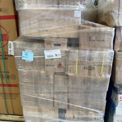 PALLET OF ASSORTED TAPWARE, BATHROOM ACCESSORIES AND SINKS, SOLD AS IS PALLET OF ASSORTED TAPWARE, BATHROOM ACCESSORIES AND SINKS, SOLD AS IS